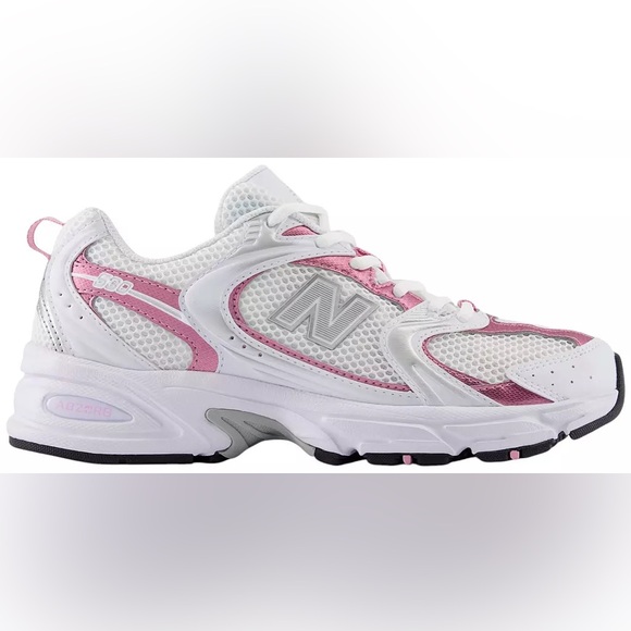 New Balance 530 Pink and White Chunky Sneakers - Picture 11 of 11